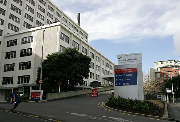 AUCKLAND, NEW ZEALAND - JUNE 16:  The entrance to Auckland Hospital, one of the hospitals affected by the strike by hundreds of Junior Doctors, is pictured June 16, 2006 in Auckland, New Zealand. Junior doctors started a Nationwide five day strike yesterday protesting what they claim is poor pay and long hours.      (Photo by Sandra Mu/Getty Images)