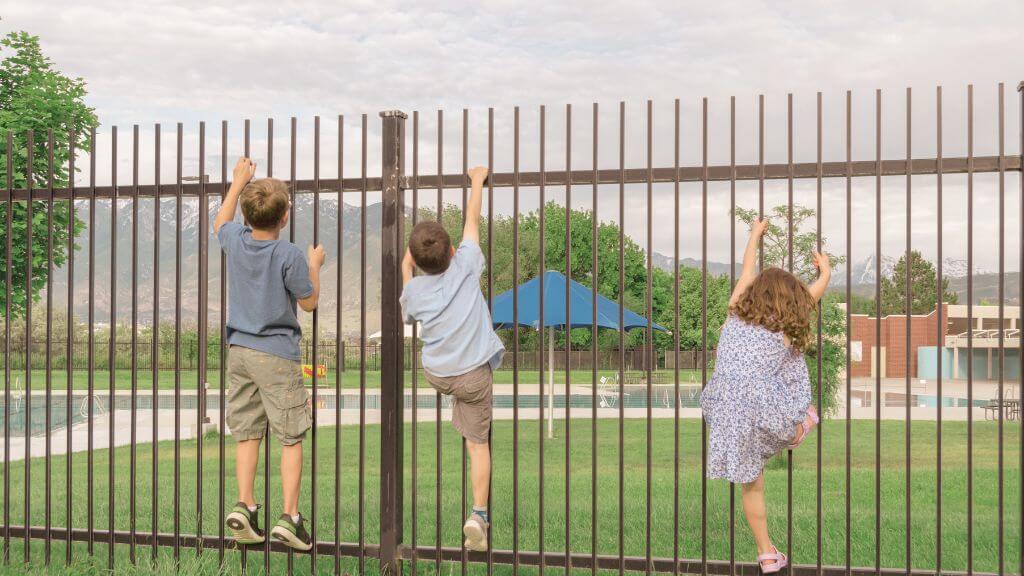 age restrictions for social media